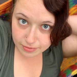 Meet your Posher, Cierra